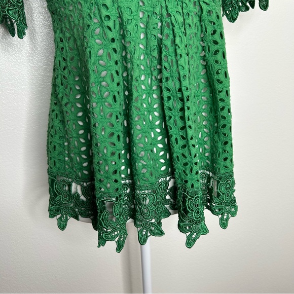 Moda International Victoria Secret Womens Green Crochet Square Neck Top Size 2 - Picture 4 of 8